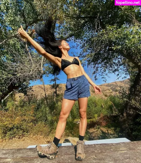 Leah Lewis OnlyFans Thumbnail #rHgpH6Fylu