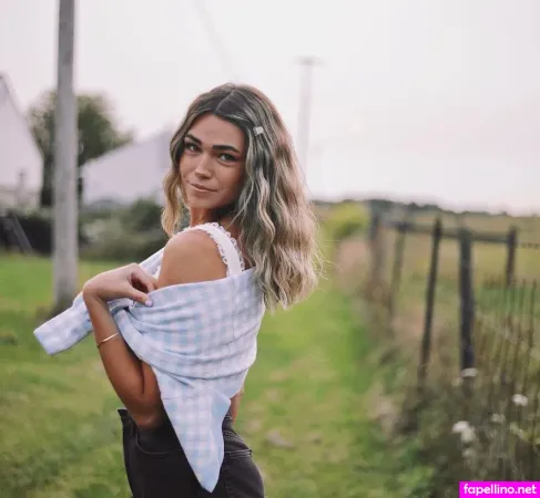 Leah Martin OnlyFans Thumbnail #a9jC8MksKF