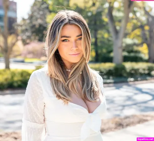 Leah Martin OnlyFans Thumbnail #bTzlV8y9CL