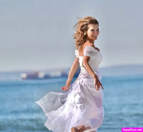 Leah Postol OnlyFans Thumbnail #1O4sV6dYm6