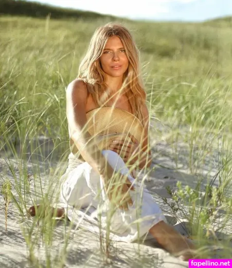 Leah Postol OnlyFans Thumbnail #ncCibeuPtW