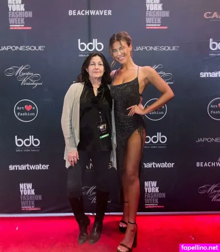 Leah Postol OnlyFans Thumbnail #uty0FtX83l