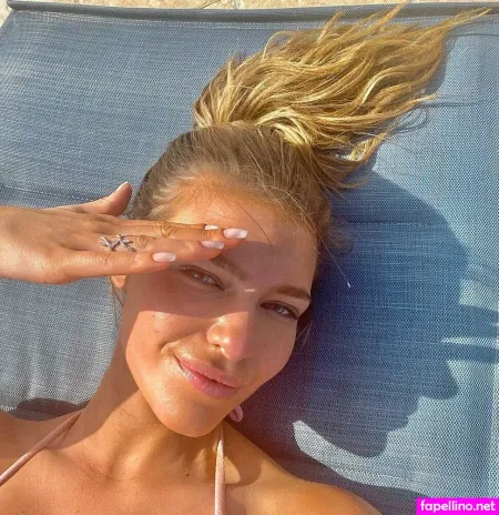 Leah Postol OnlyFans Thumbnail #wxXJow62sD