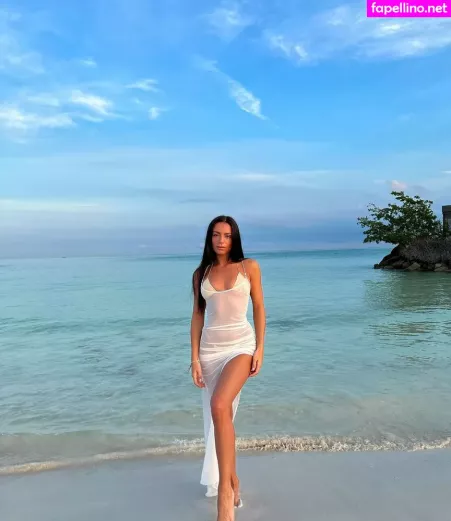 Leah Taylor OnlyFans Thumbnail #8utsAgsO5h