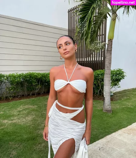 Leah Taylor OnlyFans Thumbnail #94X87eYCdX