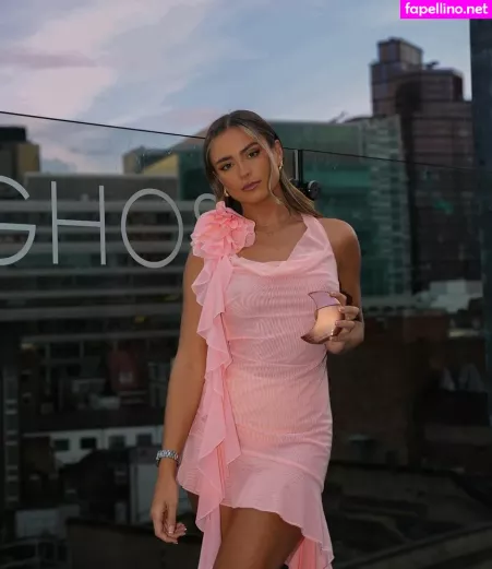 Leah Taylor OnlyFans Thumbnail #dv3PgEJ6s5