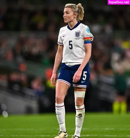 Leah Williamson OnlyFans Thumbnail #836h2E3lip