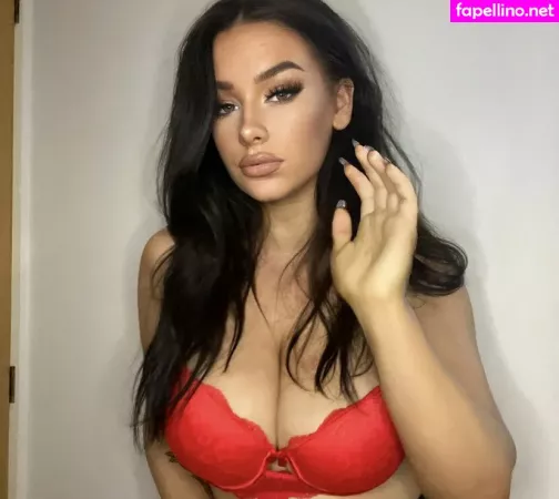 Leah X OnlyFans Thumbnail #1AJXl6wf5e