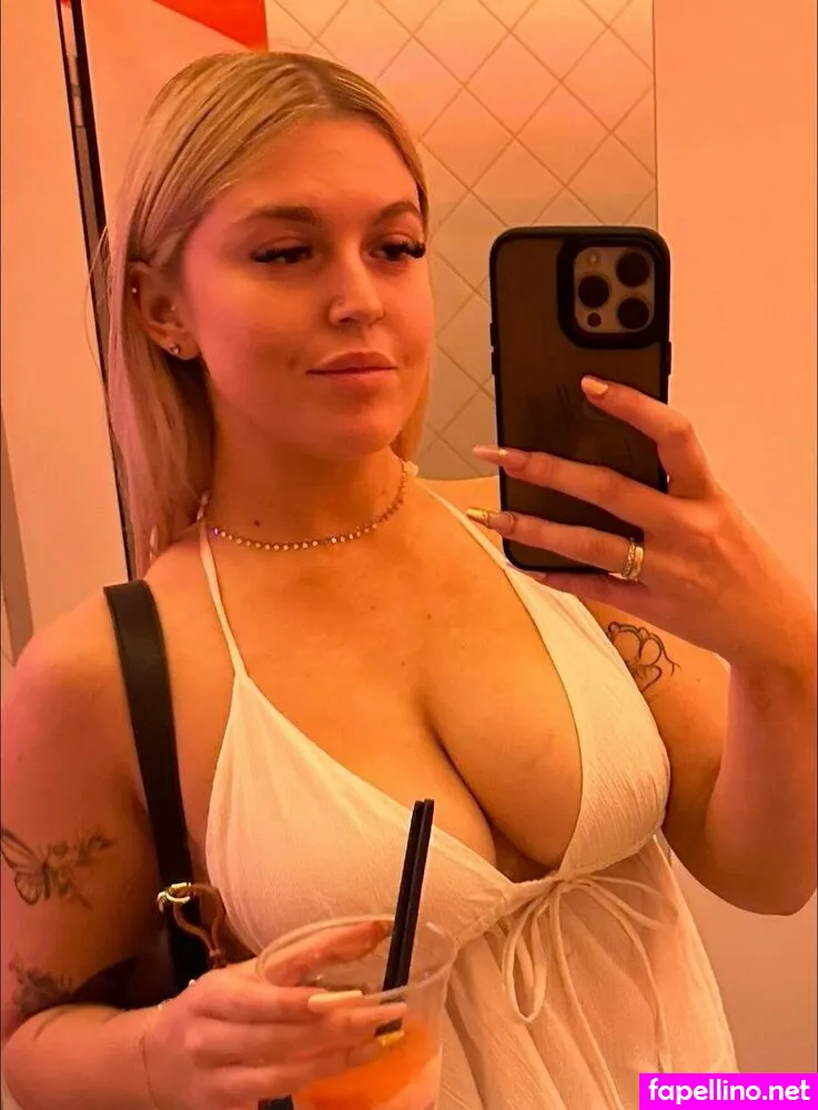 leah777, reiney_2004, reineyleahharrington Nude Leaked OnlyFans Photo #mox8Ep94QK