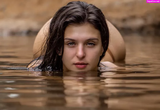 Leahgotti OnlyFans Thumbnail #gyMl6CI8NB