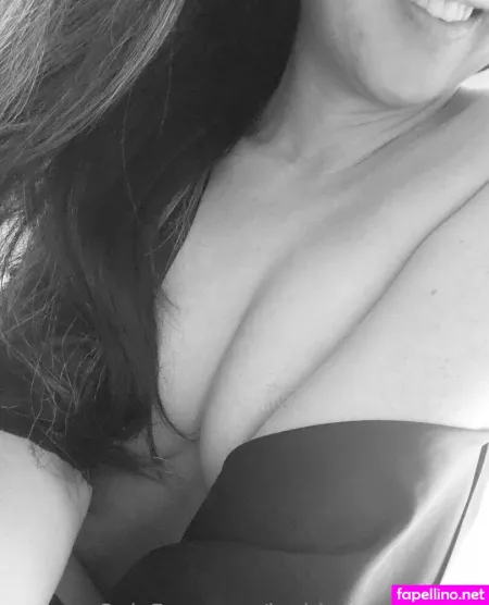 Leahinparadisefree OnlyFans Thumbnail #8dDjzRQsYG