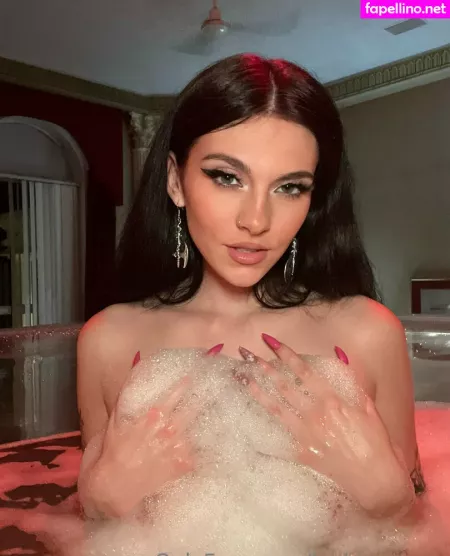 Leahjamesxo OnlyFans Thumbnail #49I0x8P85s