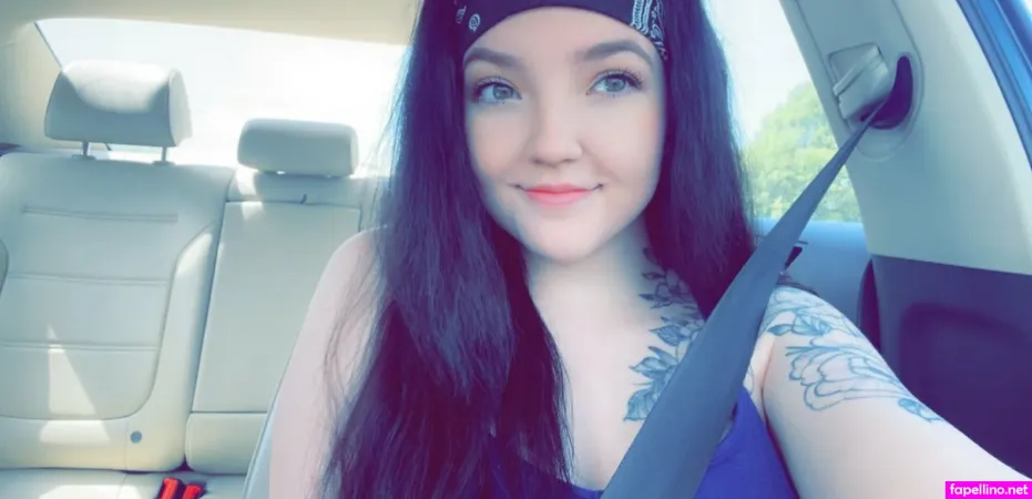 Leahkahley OnlyFans Thumbnail #d4OSw4sJ7W