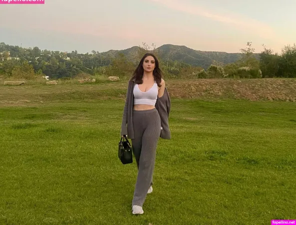 Leahlamarr OnlyFans Thumbnail #DmYZURZnn7