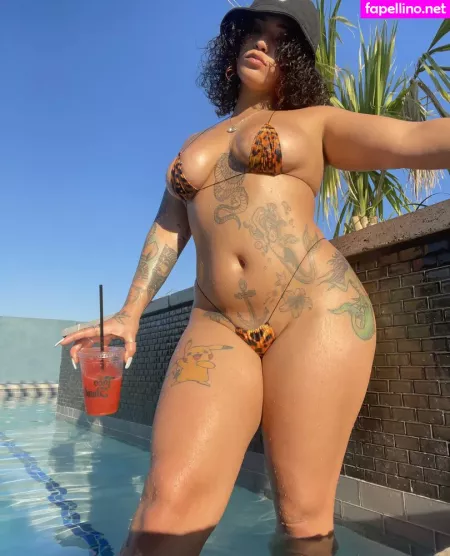 Leahndra OnlyFans Thumbnail #2qHguUuOmu