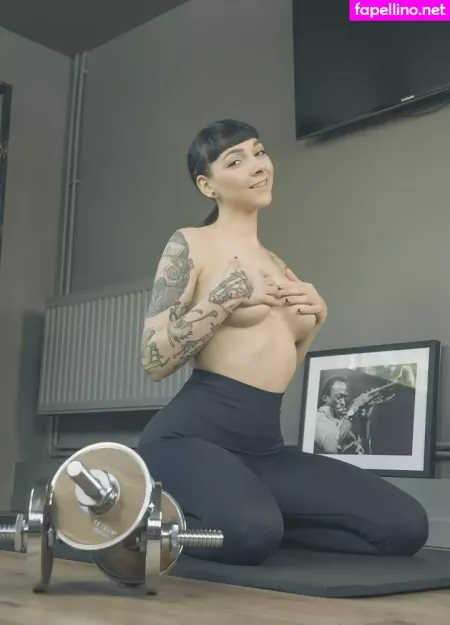 Leahobscure 1 OnlyFans Thumbnail #SpS8RNIftA