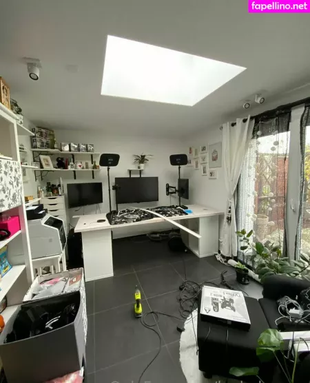 Leahobscure 1 OnlyFans Thumbnail #gkYw9DkFdR