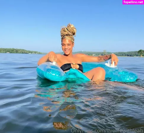 Leahsade OnlyFans Thumbnail #WvjpuCuyOS