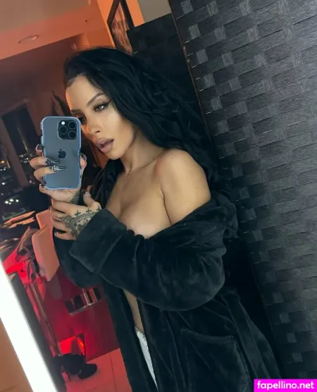 Leahsavino OnlyFans Thumbnail #En6FdJyCZ5