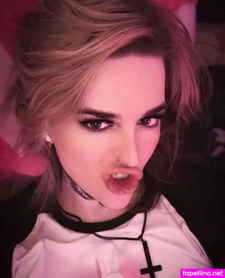Leahsinsxo OnlyFans Thumbnail #AaNJuUjQro