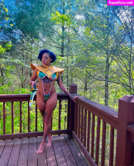 Leairis3 OnlyFans Thumbnail #iEVXcpzihx