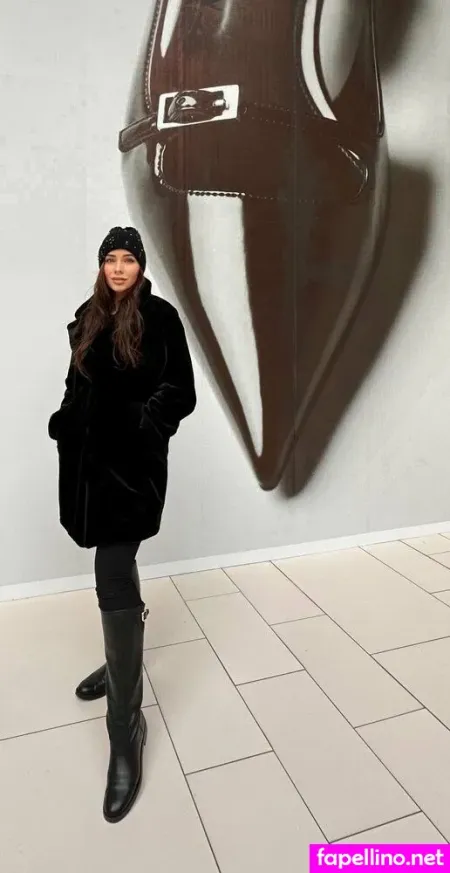 Lealauren Of OnlyFans Thumbnail #a6PRqbhOH8
