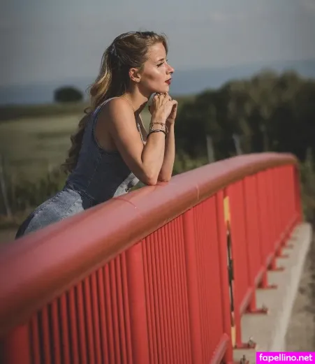 Lealyferra Lea Ly Main Profile Photo