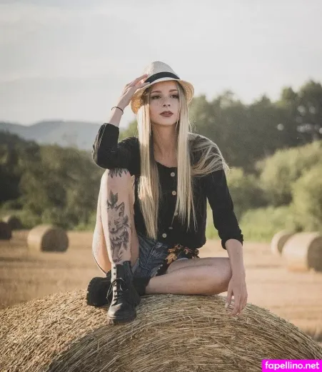 Lealyferra Lea Ly OnlyFans Thumbnail #faZhW4qag1