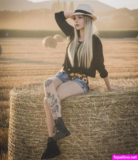 Lealyferra Lea Ly OnlyFans Thumbnail #jtwqugOe47