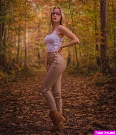 Lealyferra Lea Ly OnlyFans Thumbnail #l82Js2VHX6