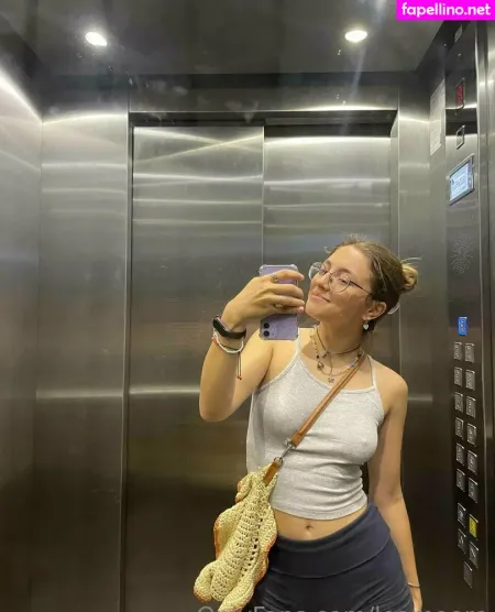 Leamoore OnlyFans Thumbnail #7CJ0dqQZPR