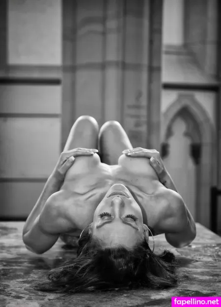 Leandrafoxx OnlyFans Thumbnail #YZin0Lw6kC