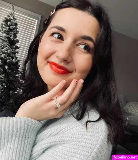 Leannaasmr OnlyFans Thumbnail #VakerhaEry