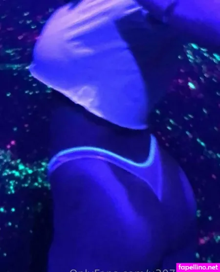 Leasanz OnlyFans Thumbnail #Xi30s656Qr