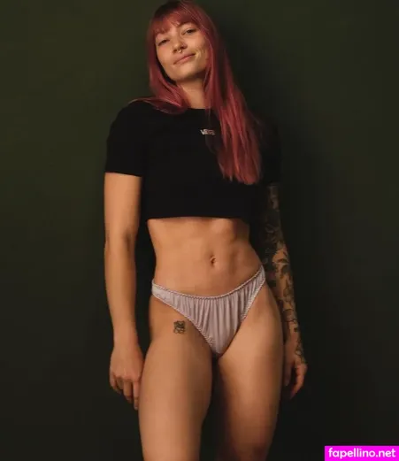 Leawolff OnlyFans Thumbnail #E2tI2s5bNY