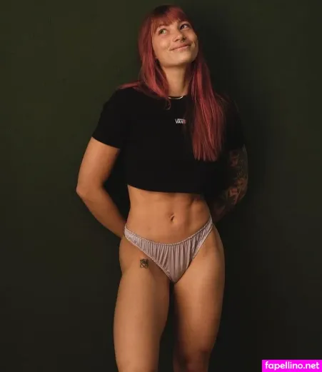 Leawolff OnlyFans Thumbnail #RPw4OUgE8i