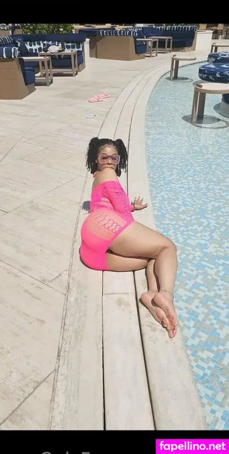 Lebraa OnlyFans Thumbnail #Sc4OkX4iAe