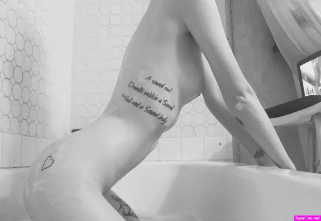 Leda Elizabeth OnlyFans Thumbnail #GlsiaRGbTH