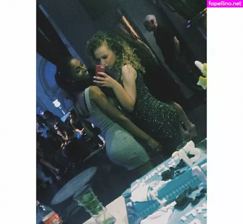 Lee Barkan OnlyFans Thumbnail #PaBvhhcpX1