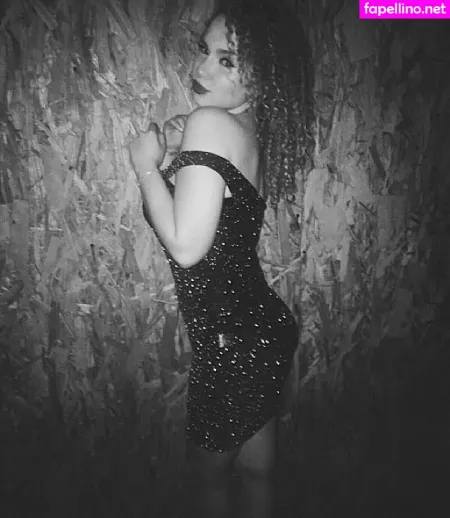 Lee Barkan OnlyFans Thumbnail #QabS5NIkOu