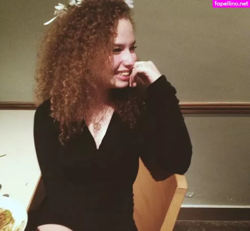 Lee Barkan OnlyFans Thumbnail #QwWOJd6qY2