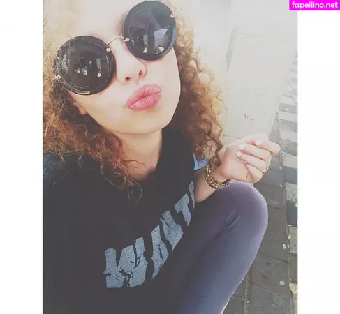 Lee Barkan OnlyFans Thumbnail #xSIZp5FHqE