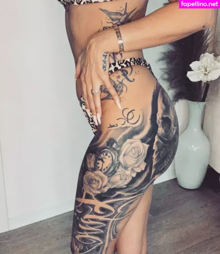 Lee Hart Xx OnlyFans Thumbnail #EDvfA1m4O5