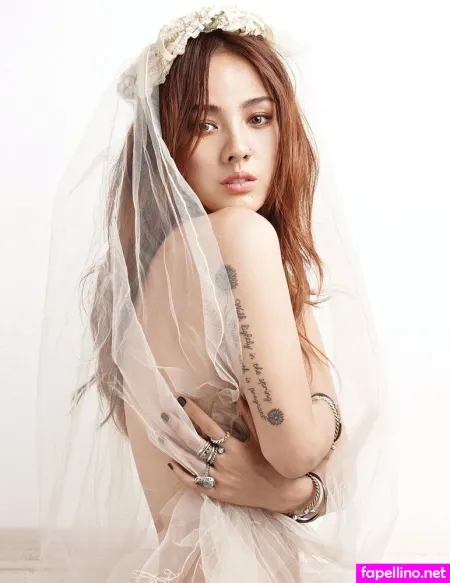 Lee Hyori OnlyFans Thumbnail #CdVcuUXAqp