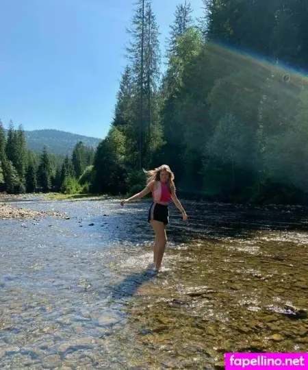 Lee Loo OnlyFans Thumbnail #5GXNoznpEw