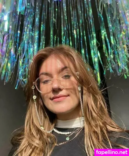 Lee Loo OnlyFans Thumbnail #AFuZCClfBX