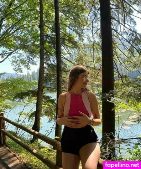 Lee Loo OnlyFans Thumbnail #CGVapAd695