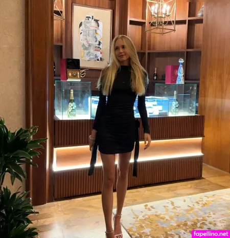Lee Paulina OnlyFans Thumbnail #8aOmBvDYtf