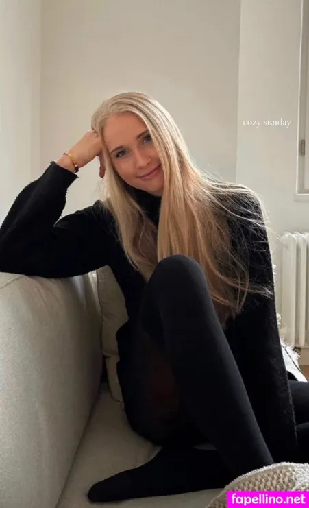 Lee Paulina OnlyFans Thumbnail #MOuseeoH8p