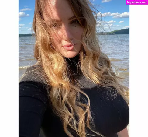 Leeanne OnlyFans Thumbnail #KvtQ4AGyb4